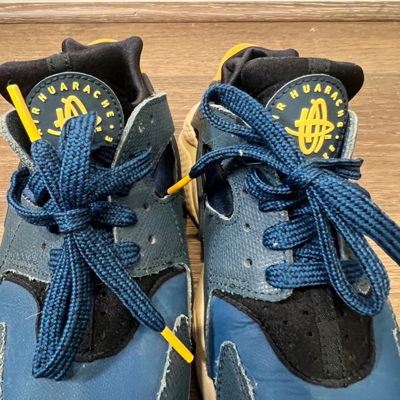 Nike Mens Huarache Premium Armory Navy University GOld - Picture 4 of 10